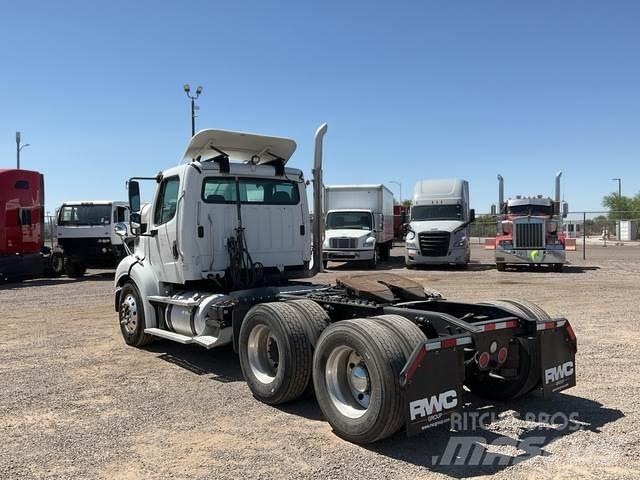 Freightliner  وحدات الجر