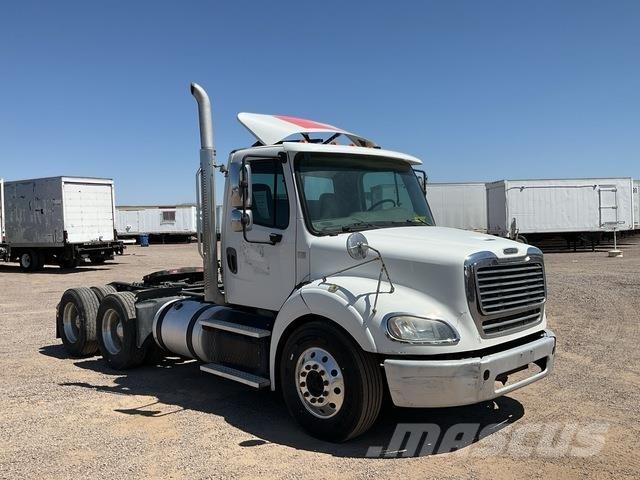 Freightliner  وحدات الجر