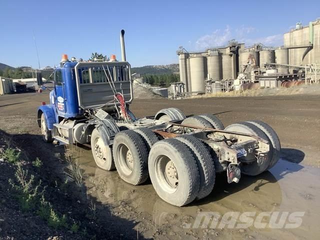 Freightliner  وحدات الجر