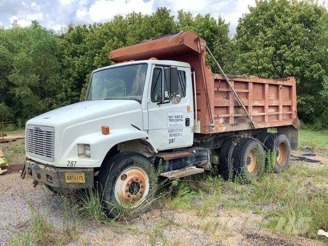 Freightliner  شاحنات قلابة