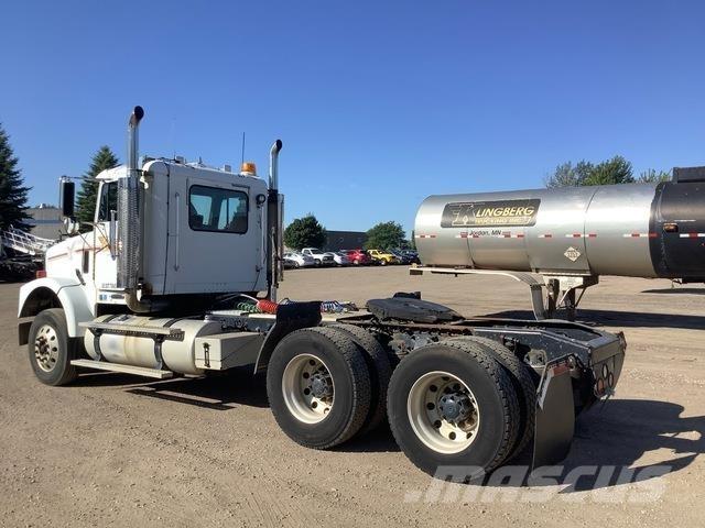 Freightliner  وحدات الجر