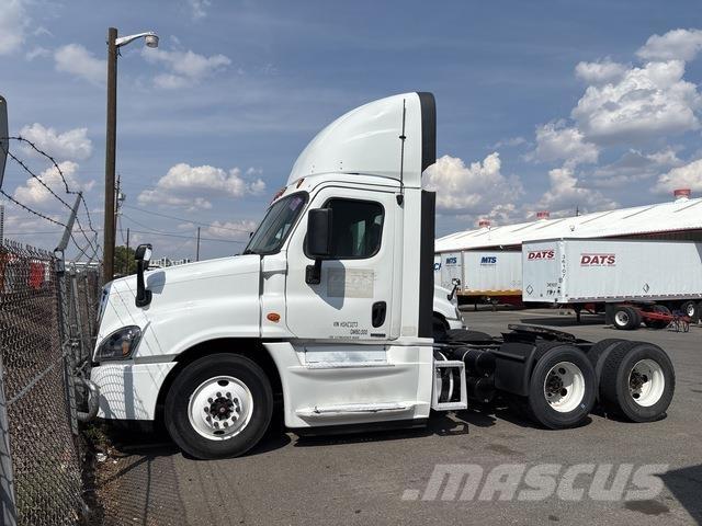 Freightliner  وحدات الجر