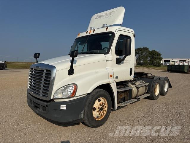 Freightliner  وحدات الجر