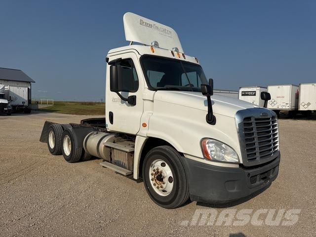 Freightliner  وحدات الجر