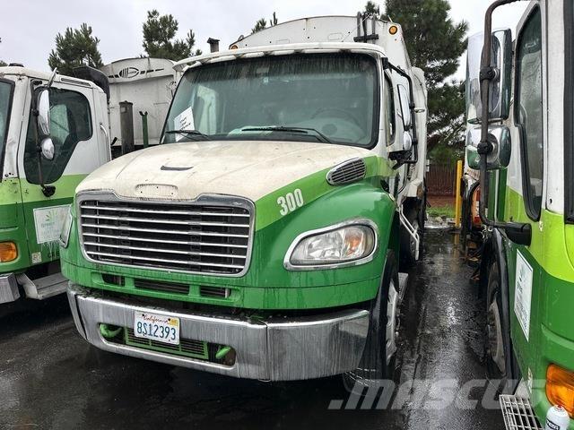 Freightliner  شاحنات المخلفات
