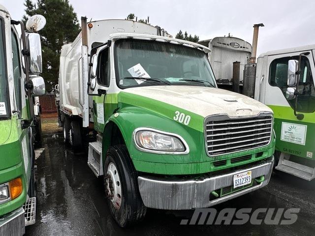 Freightliner  شاحنات المخلفات