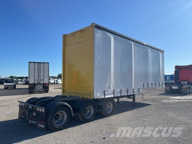 Fruehauf  مقطورات بغطاء جانبي