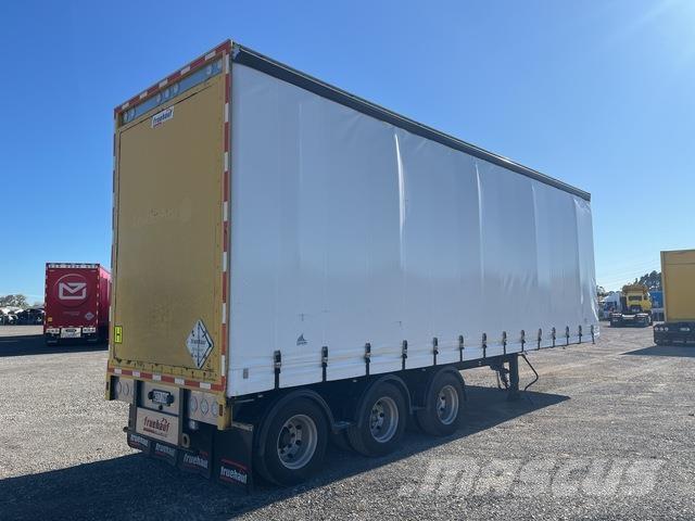 Fruehauf  مقطورات بغطاء جانبي