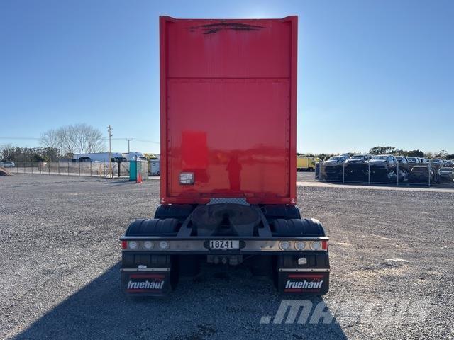 Fruehauf  مقطورات بغطاء جانبي