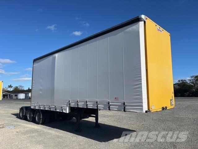 Fruehauf  مقطورات بغطاء جانبي