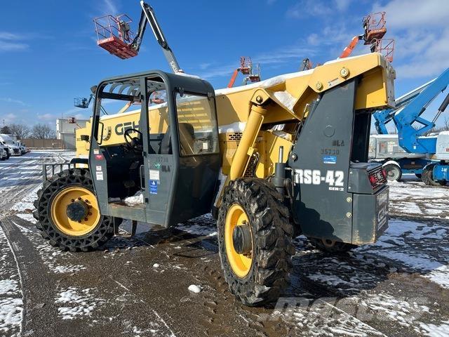 Gehl RS6-42 مناولات متداخلة