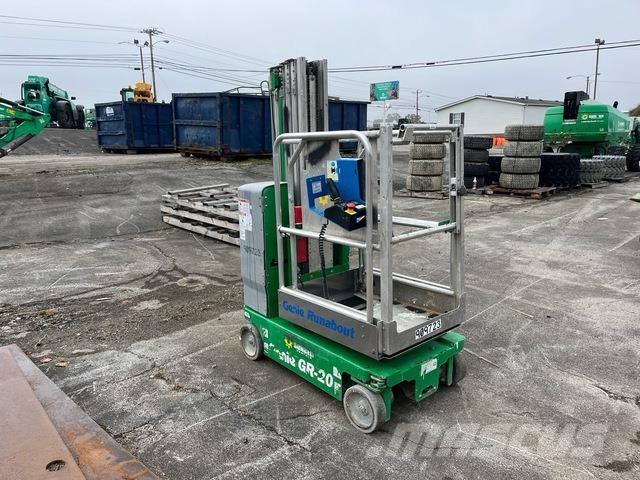 Genie GR-20 رافعات السارية الرأسية