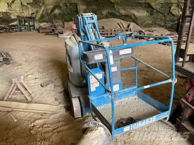 Genie GR-26J رافعات السارية الرأسية