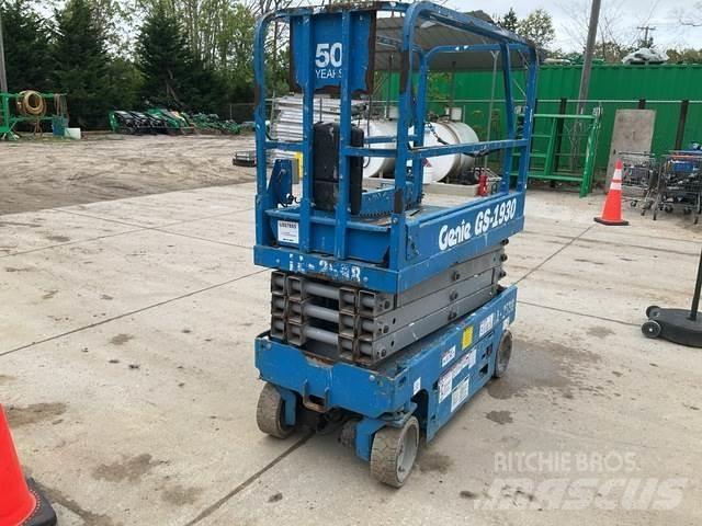 Genie GS-1930 رافعات مقصية الشكل