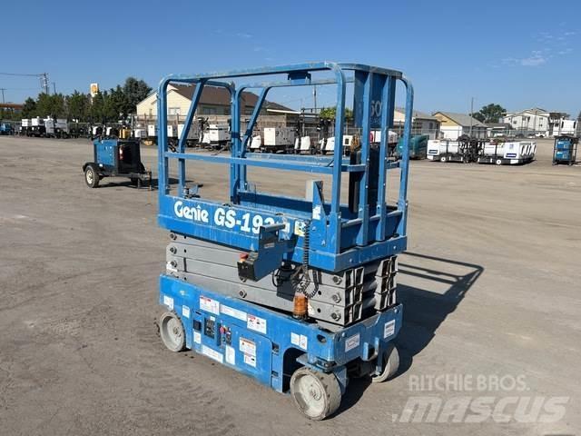 Genie GS-1930 رافعات مقصية الشكل