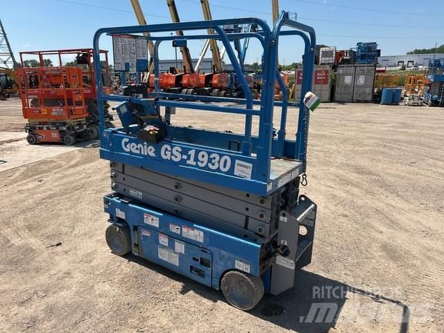 Genie GS-1930 رافعات مقصية الشكل