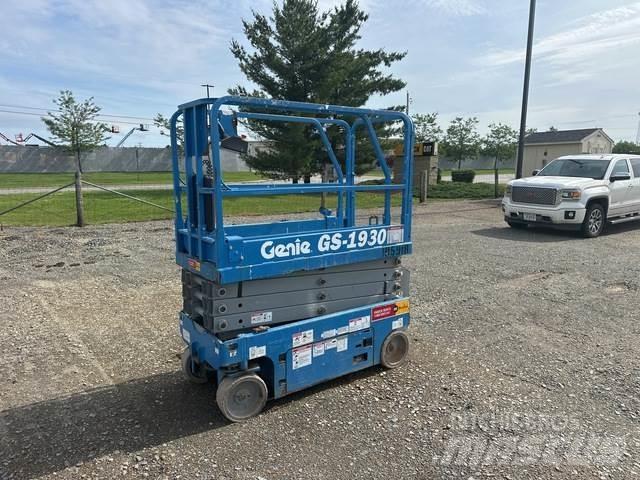 Genie GS-1930 رافعات مقصية الشكل