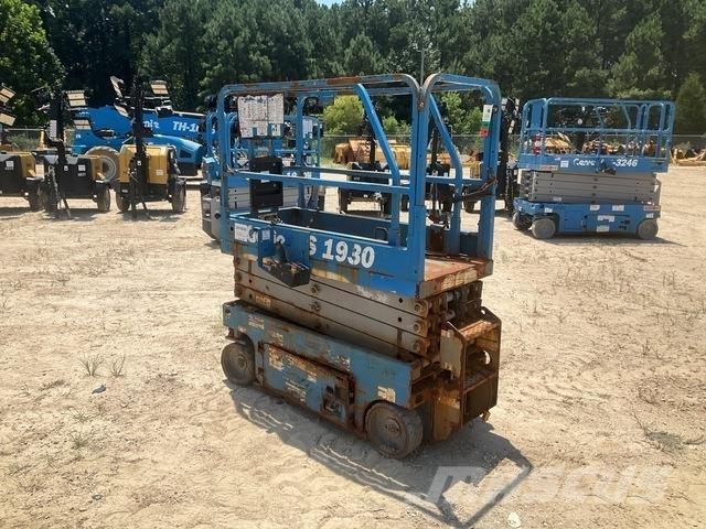 Genie GS-1930 رافعات مقصية الشكل