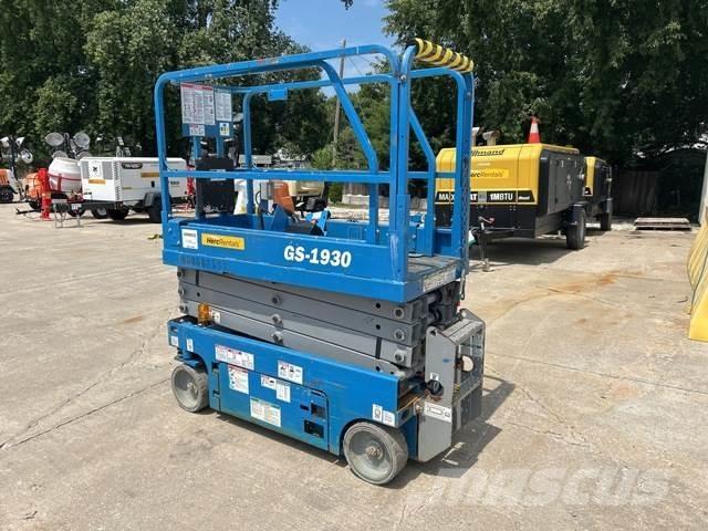 Genie GS-1930 رافعات مقصية الشكل