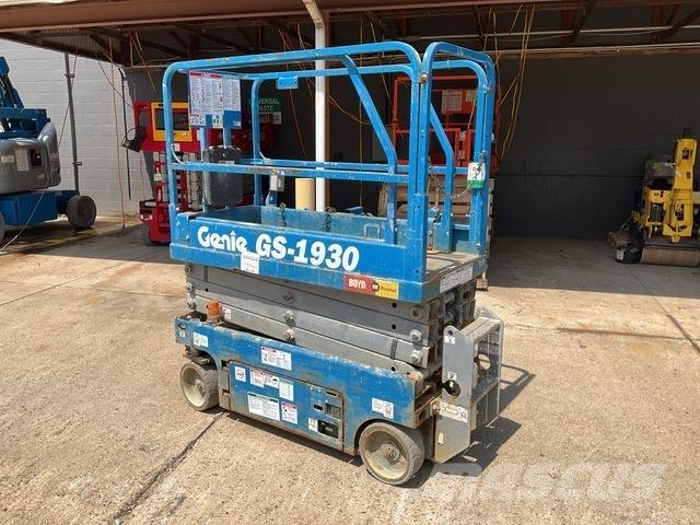 Genie GS-1930 رافعات مقصية الشكل
