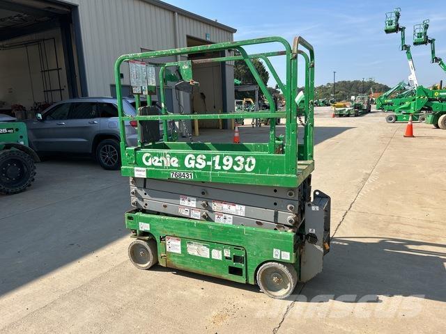 Genie GS-1930 رافعات مقصية الشكل