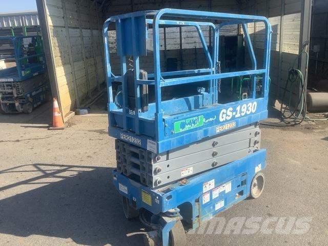 Genie GS-1930 رافعات مقصية الشكل