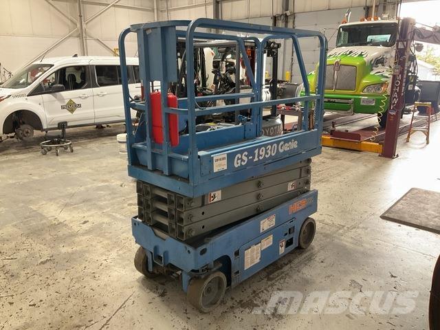 Genie GS-1930 رافعات مقصية الشكل