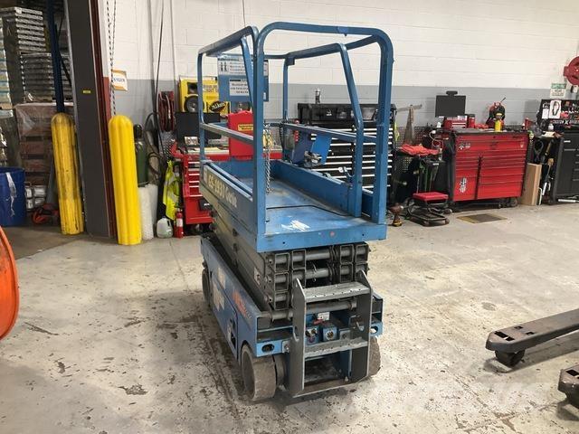 Genie GS-1930 رافعات مقصية الشكل