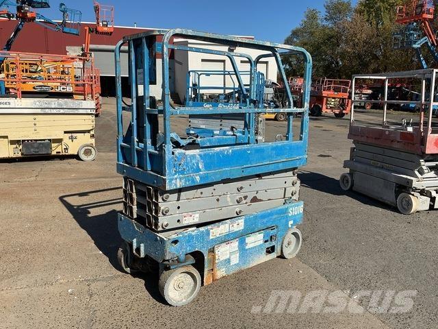 Genie GS-1930 رافعات مقصية الشكل