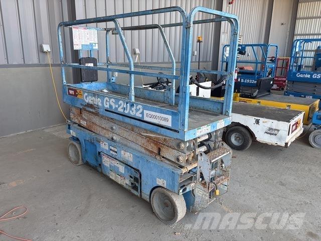 Genie GS-2032 رافعات مقصية الشكل