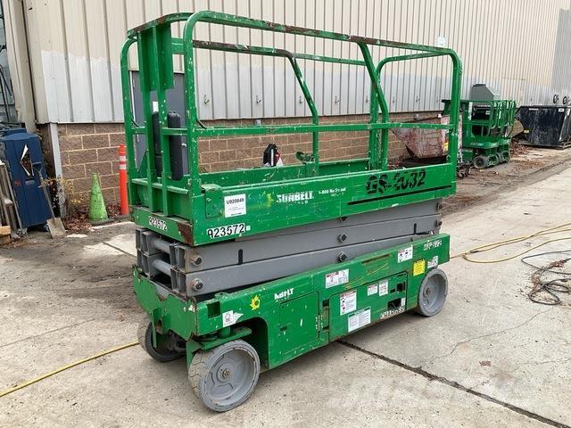 Genie GS-2032 رافعات مقصية الشكل