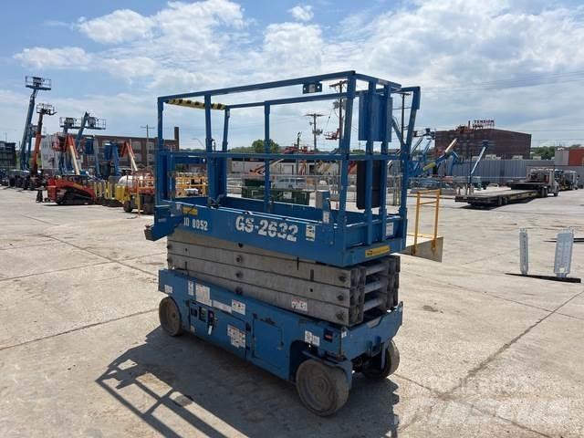 Genie GS-2632 رافعات مقصية الشكل