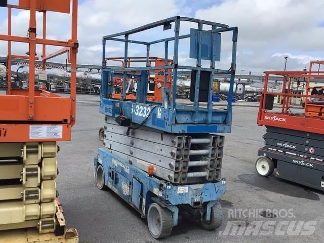 Genie GS-3232 رافعات مقصية الشكل