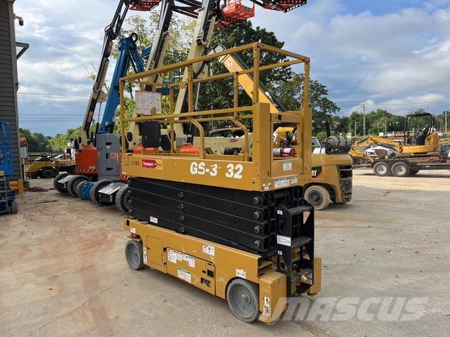 Genie GS-3232 رافعات مقصية الشكل