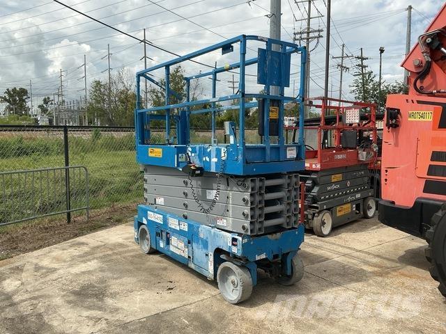 Genie GS-3232 رافعات مقصية الشكل
