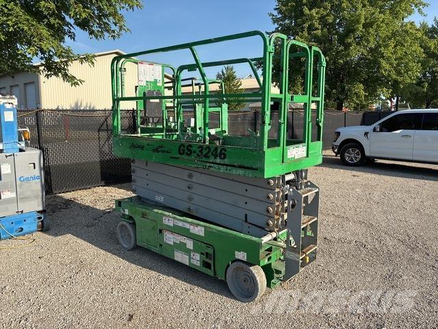 Genie GS-3246 رافعات مقصية الشكل