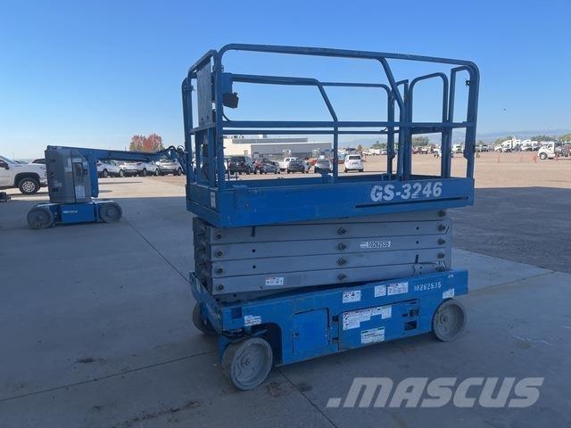 Genie GS-3246 رافعات مقصية الشكل