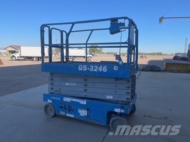Genie GS-3246 رافعات مقصية الشكل