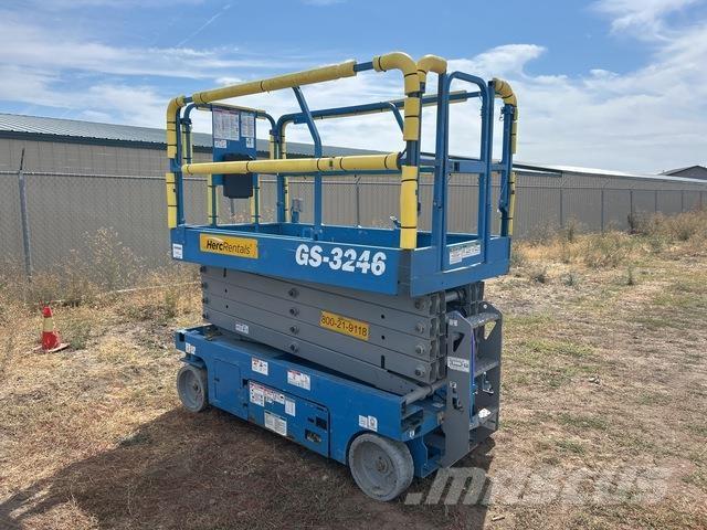Genie GS-3246 رافعات مقصية الشكل