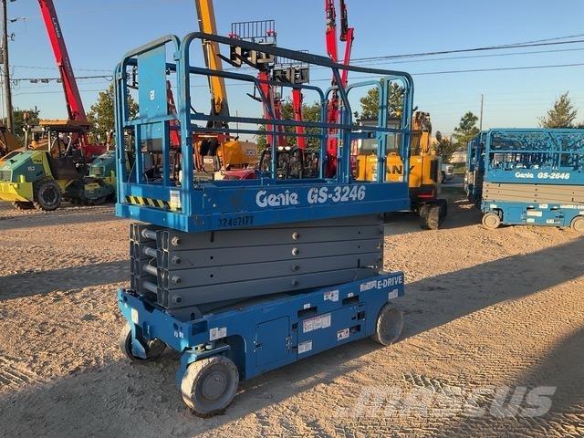 Genie GS-3246 رافعات مقصية الشكل