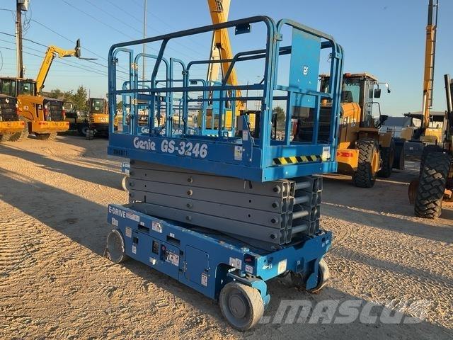 Genie GS-3246 رافعات مقصية الشكل