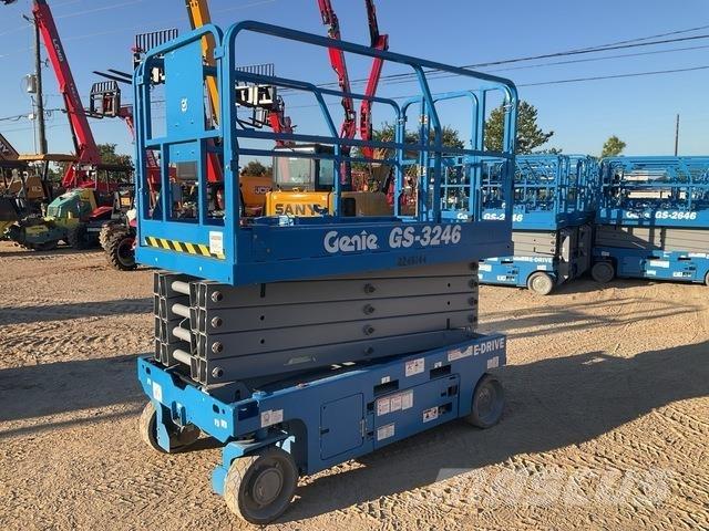 Genie GS-3246 رافعات مقصية الشكل