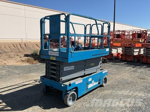 Genie GS-3246 رافعات مقصية الشكل