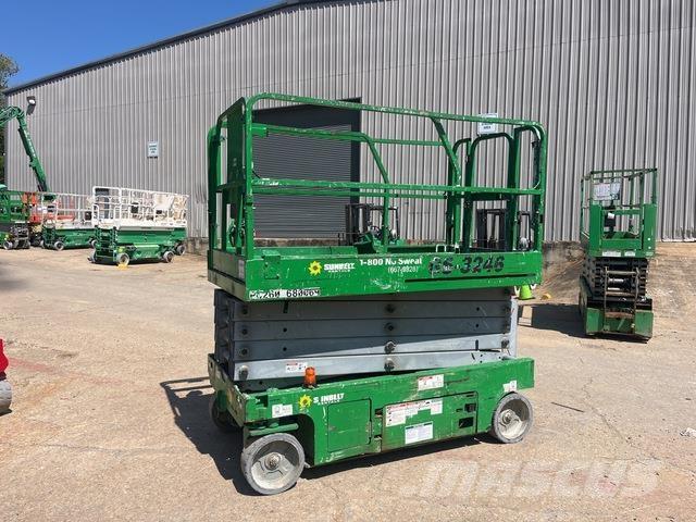 Genie GS-3246 رافعات مقصية الشكل