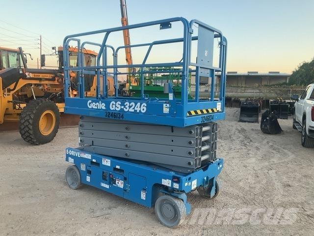 Genie GS-3246 رافعات مقصية الشكل