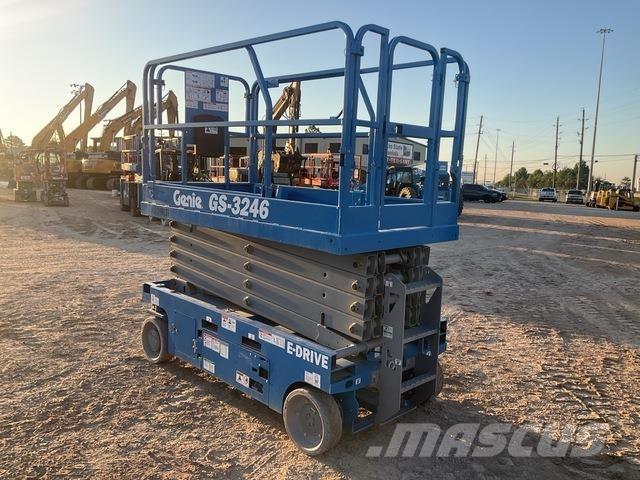 Genie GS-3246 رافعات مقصية الشكل