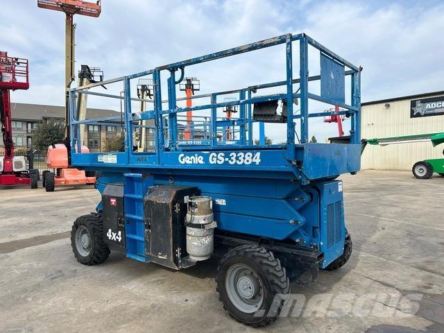 Genie GS-3384 رافعات مقصية الشكل