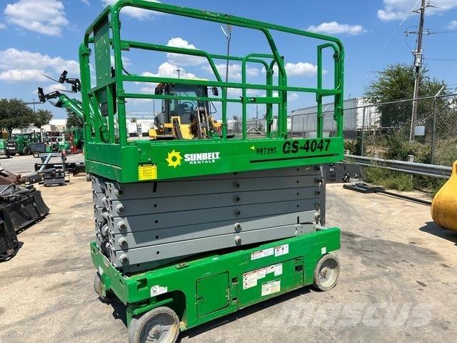 Genie GS-4047 رافعات مقصية الشكل