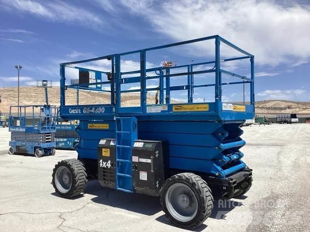 Genie GS-4390 رافعات مقصية الشكل