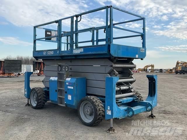 Genie GS-5390 رافعات مقصية الشكل